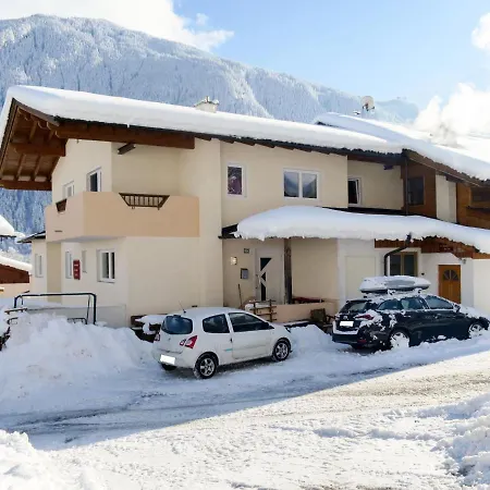 Holaus By Interhome Appartamento Mayrhofen