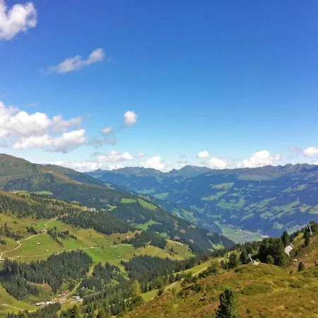 Holaus By Interhome Διαμέρισμα Mayrhofen